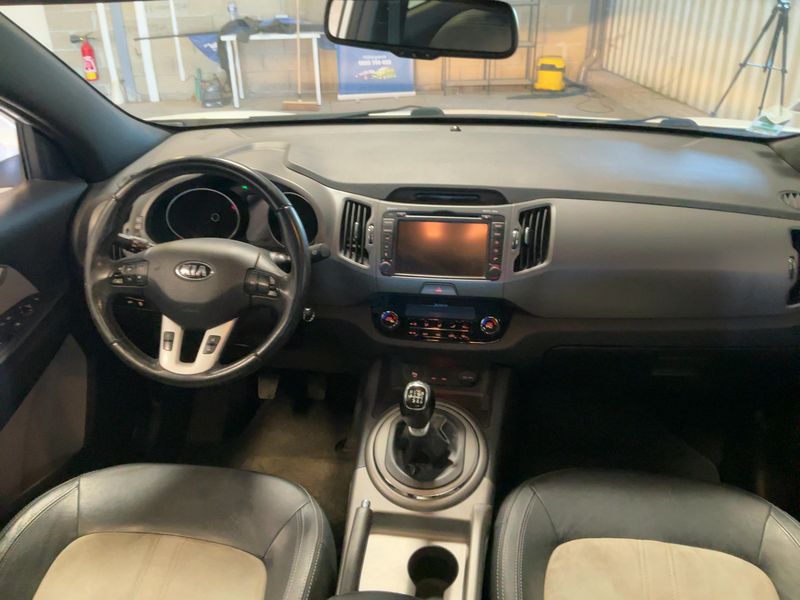 Kia Sportage 2.0 CRDi Revelation 2WD 2014 – снимка 17