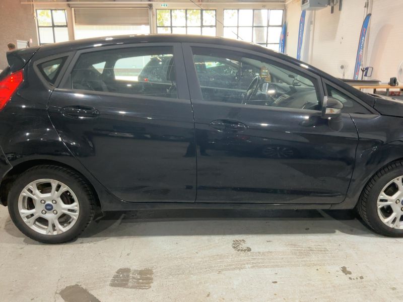 Ford Fiesta 1.0 Trend — zdjęcie 7