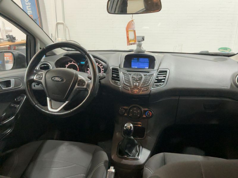 Ford Fiesta 1.0 Trend — zdjęcie 12