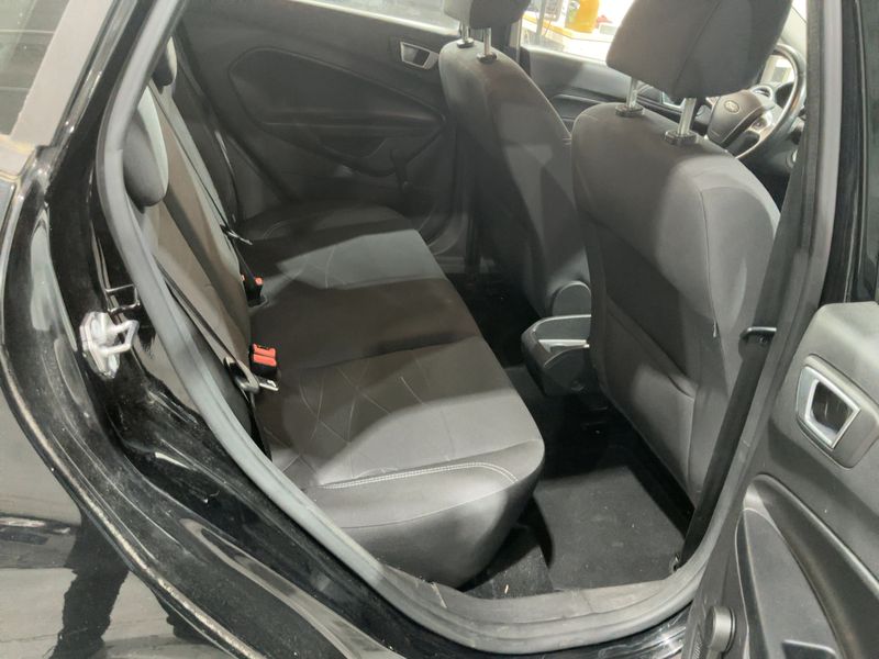 Ford Fiesta 1.0 Trend — zdjęcie 14