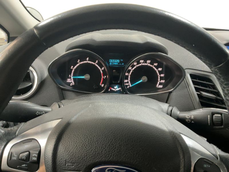Ford Fiesta 1.0 Trend — zdjęcie 13