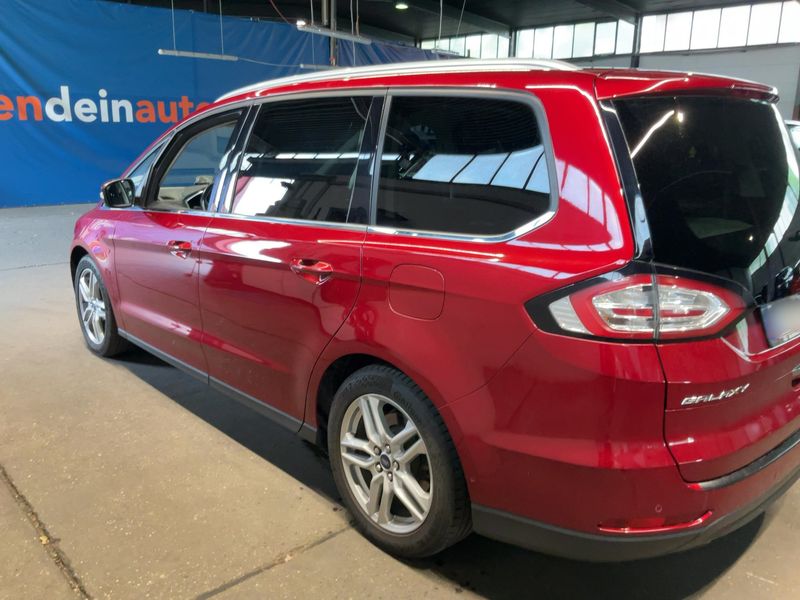 Ford Galaxy 2.0 TDCi EcoBlue Titanium — zdjęcie 3