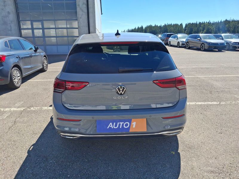 Volkswagen Golf VIII 1.5 TSI ACT Move — zdjęcie 4