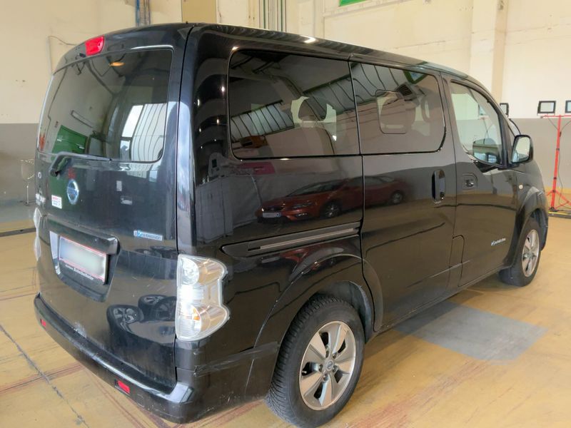 Nissan NV200 Evalia electric drive 80 kW E- Evalia Tekna — zdjęcie 6