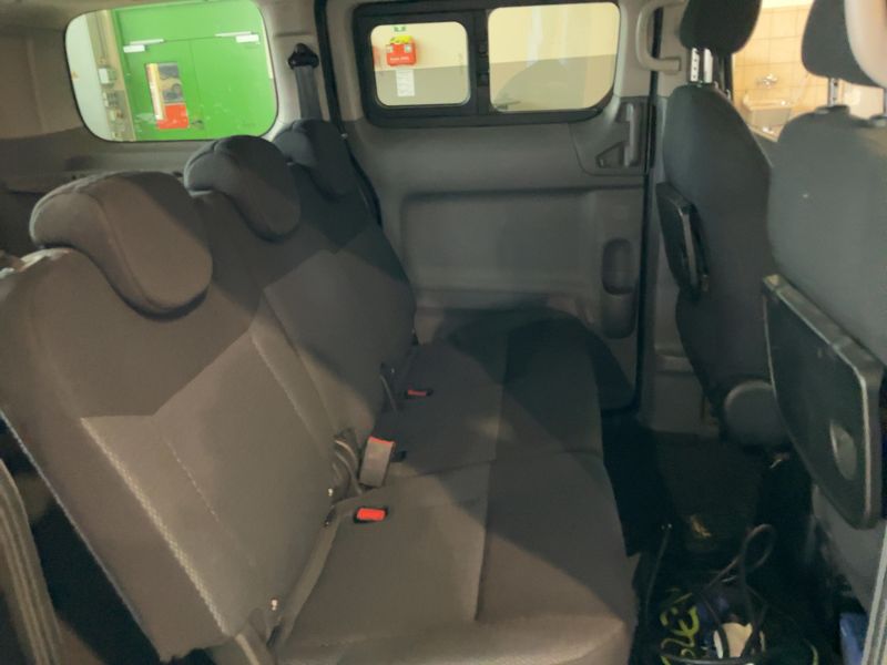 Nissan NV200 Evalia electric drive 80 kW E- Evalia Tekna — zdjęcie 14