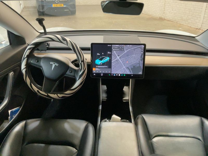 Tesla Model 3 Long Range Dual Long Range Dual AWD — zdjęcie 12