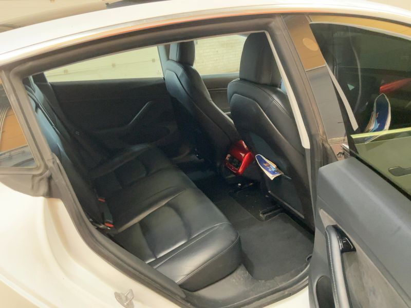 Tesla Model 3 Long Range Dual Long Range Dual AWD — zdjęcie 14