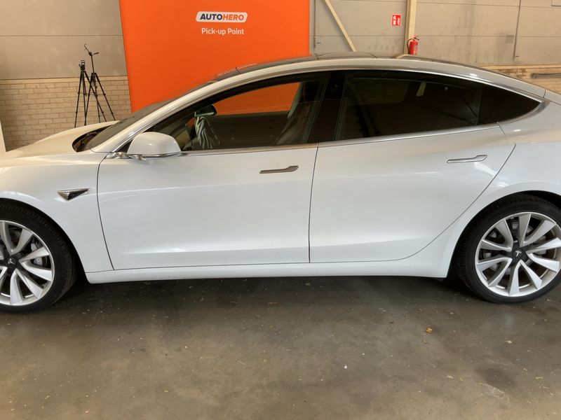 Tesla Model 3 Long Range Dual Long Range Dual AWD — zdjęcie 4