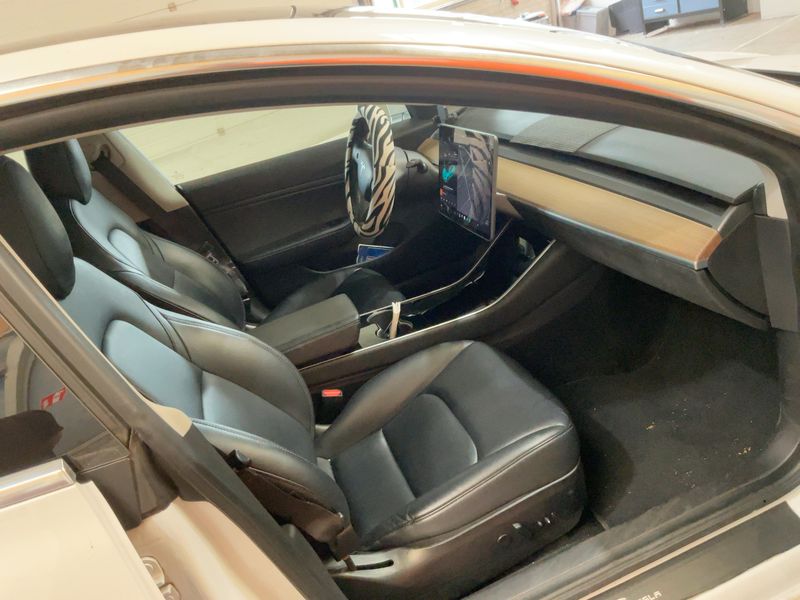 Tesla Model 3 Long Range Dual Long Range Dual AWD — zdjęcie 11