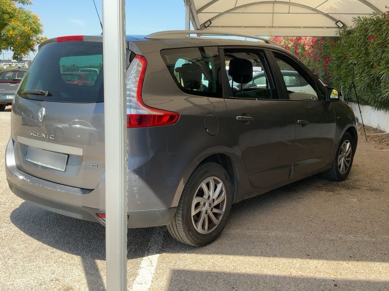 Renault Grand Scenic 1.5 dCi Energy Limited 2015 – снимка 8