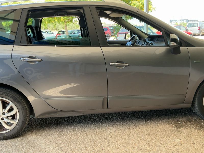 Renault Grand Scenic 1.5 dCi Energy Limited 2015 – снимка 10
