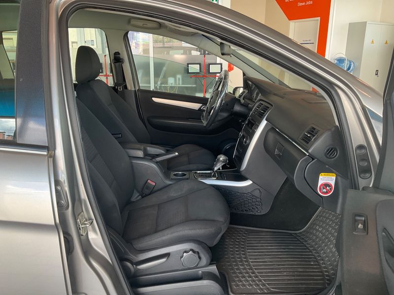 Mercedes-Benz B-Klasse B 200 — zdjęcie 3