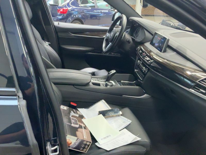 BMW X6 xDrive 40d — zdjęcie 11