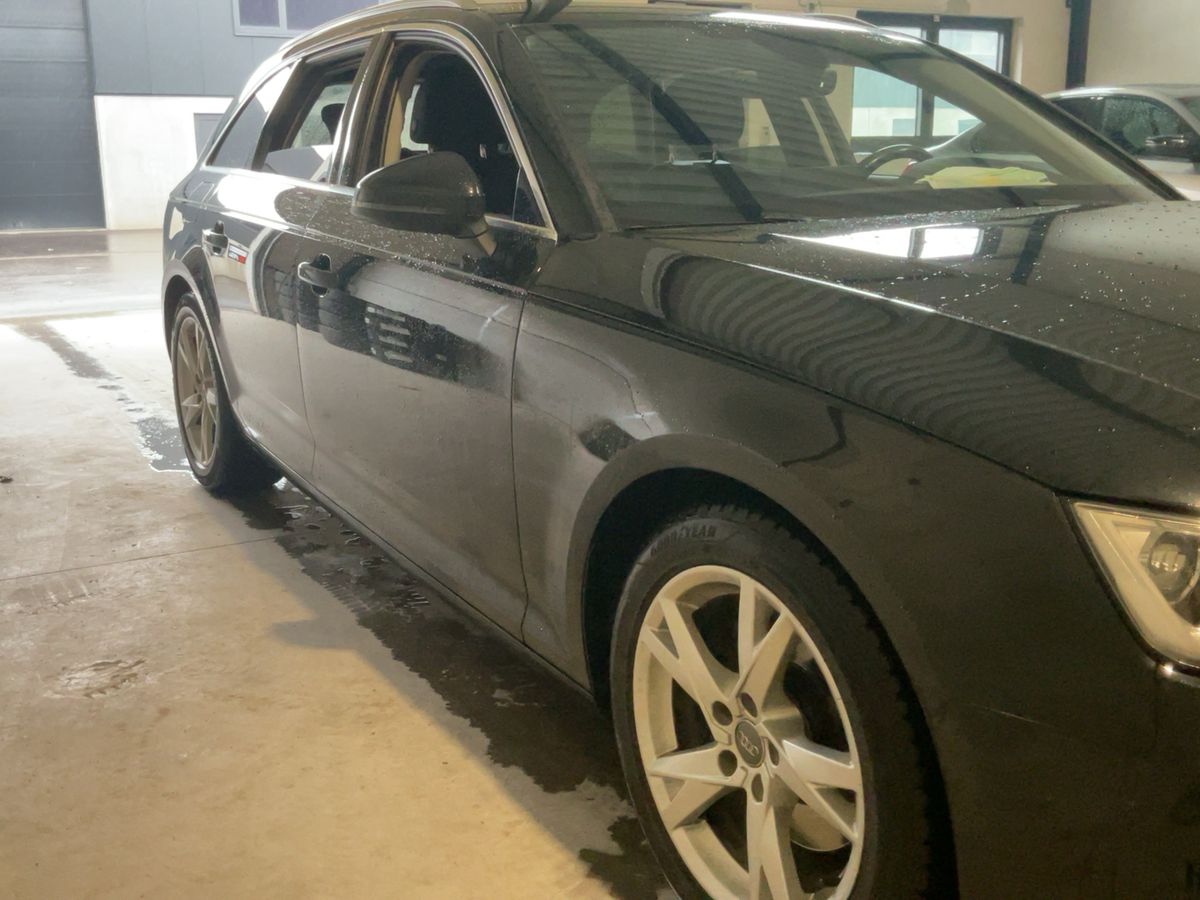 Audi A4 2017 — photo 13