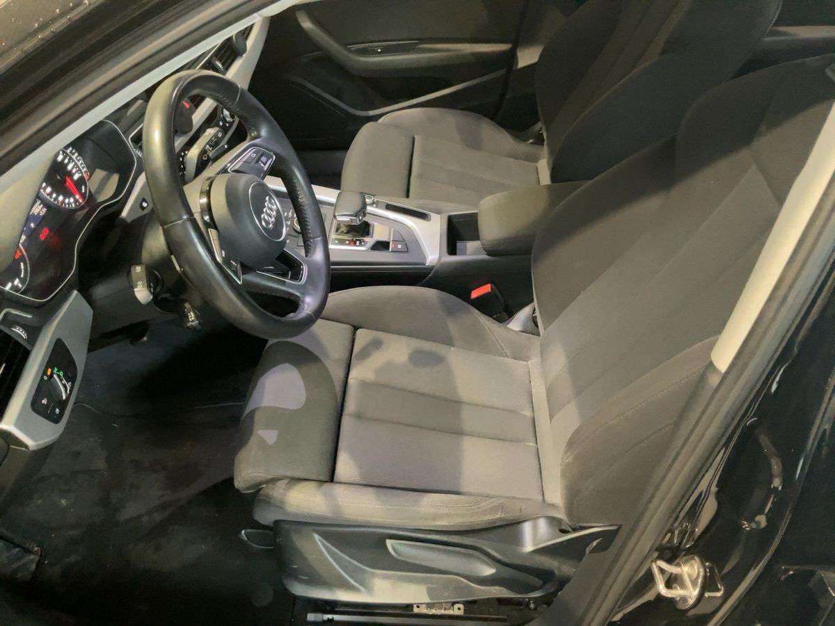 Audi A4 2017 — photo 17
