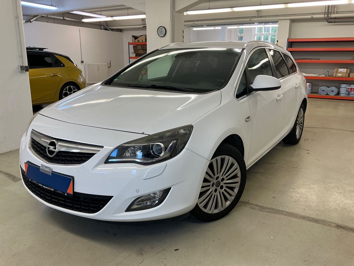 Opel Astra 2011