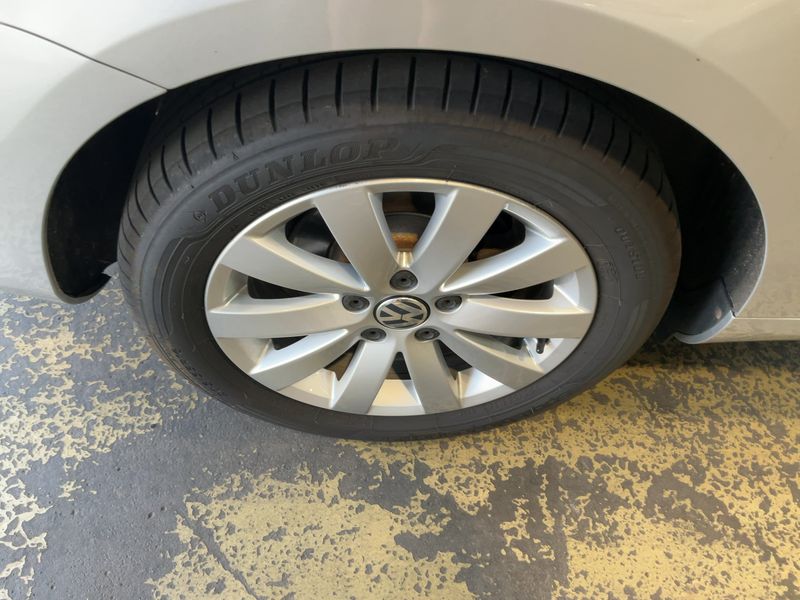 Volkswagen Passat 2.0 TDI Comfortline BlueMotion Tech 2014 – снимка 9