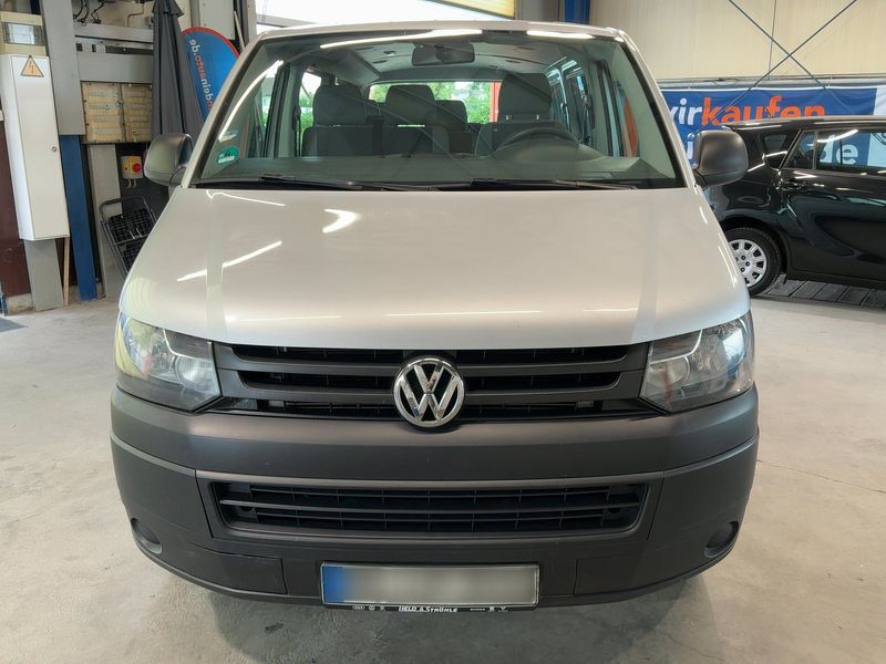 Volkswagen T5 Kombi 2.0 TDI — zdjęcie 9
