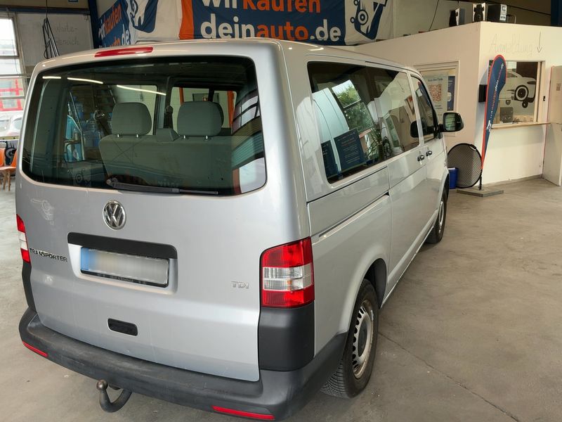 Volkswagen T5 Kombi 2.0 TDI — zdjęcie 6