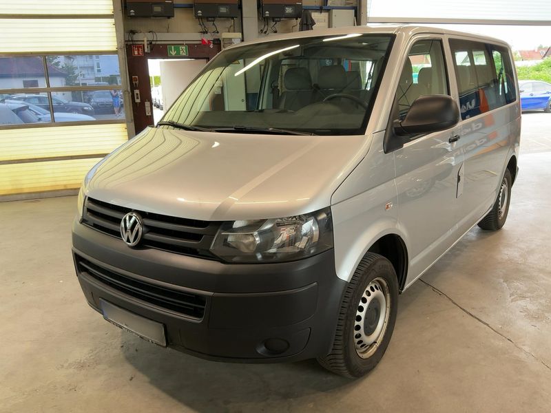 Volkswagen T5 Kombi 2.0 TDI