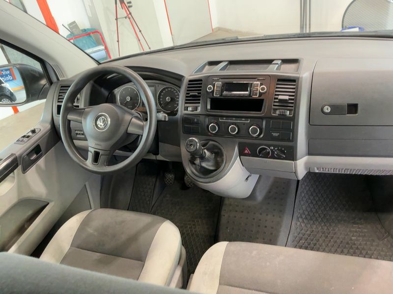Volkswagen T5 Kombi 2.0 TDI — zdjęcie 12