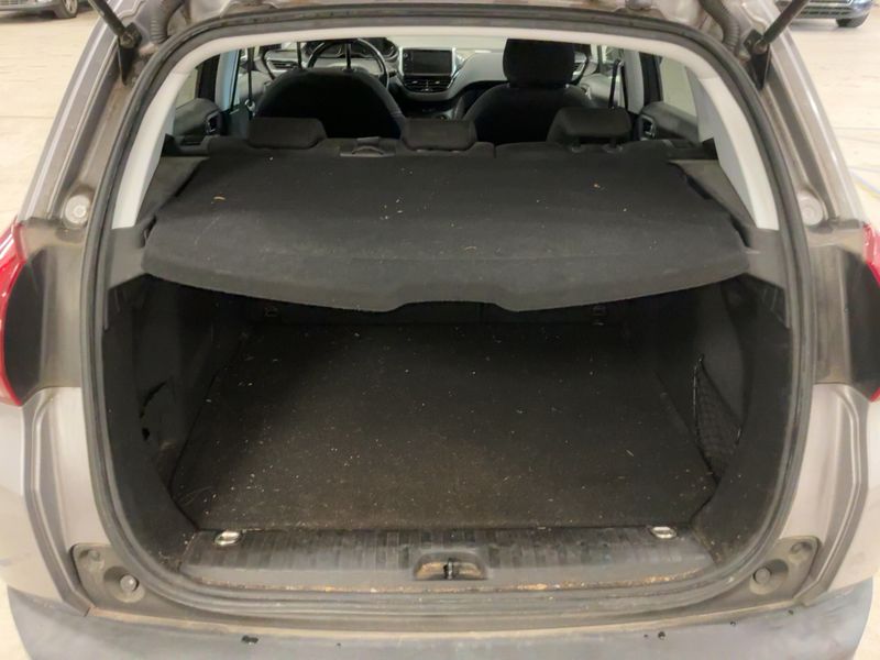 Peugeot 2008 1.2 VTi Style — zdjęcie 10