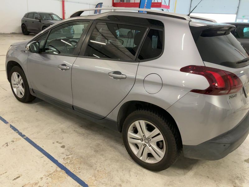 Peugeot 2008 1.2 VTi Style — zdjęcie 3