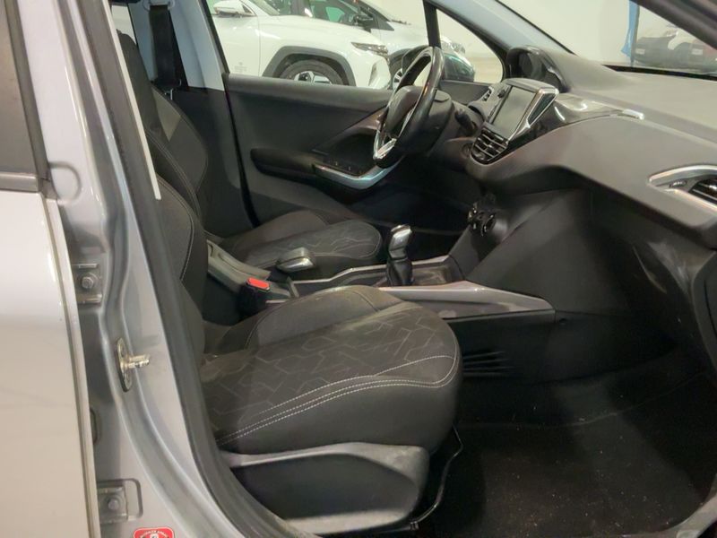 Peugeot 2008 1.2 VTi Style — zdjęcie 11