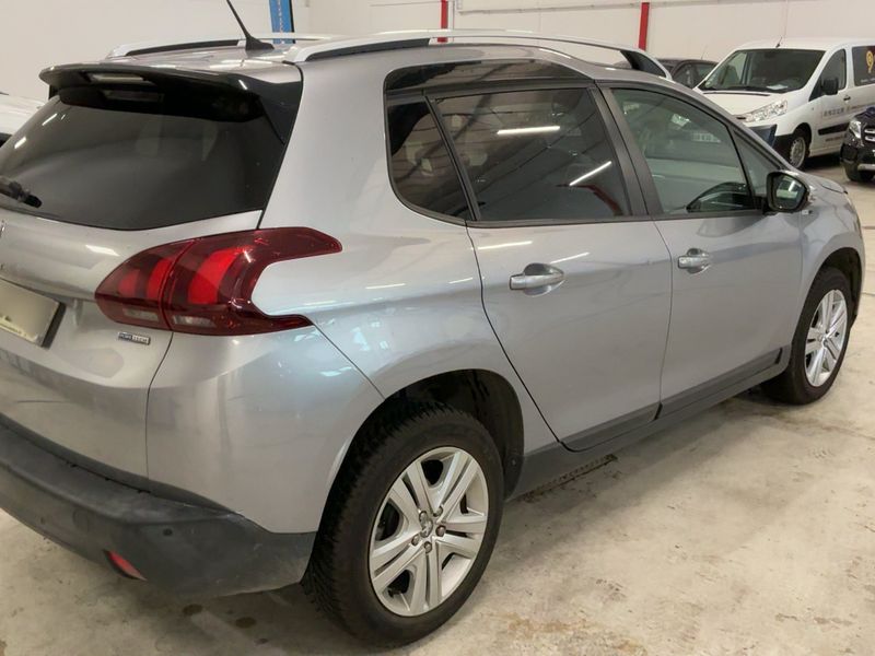 Peugeot 2008 1.2 VTi Style — zdjęcie 6
