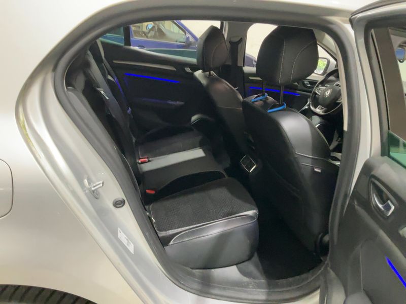Renault Megane 1.5 dCi Energy Intens — zdjęcie 14