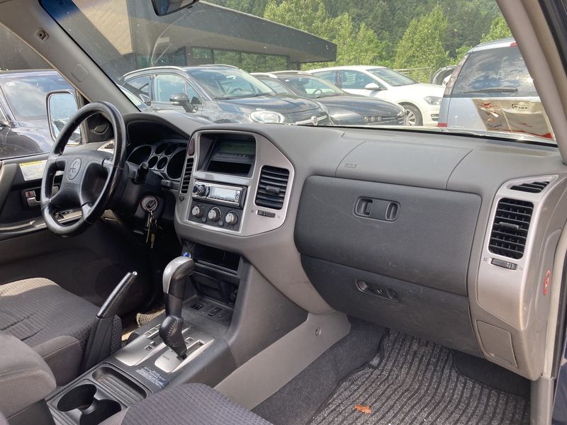 Mitsubishi Pajero 3.2 DI-D — zdjęcie 11