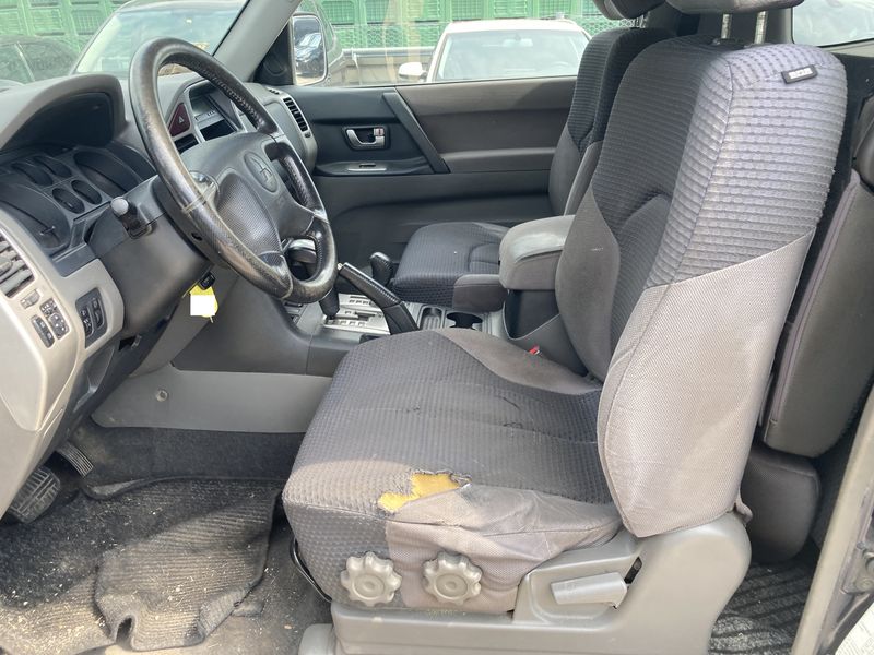 Mitsubishi Pajero 3.2 DI-D — zdjęcie 10
