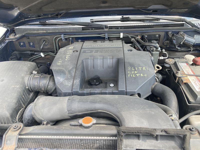 Mitsubishi Pajero 3.2 DI-D — zdjęcie 8