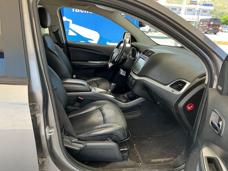 Fiat Freemont 2.0 Multijet Lounge 4WD 2012 – снимка 3