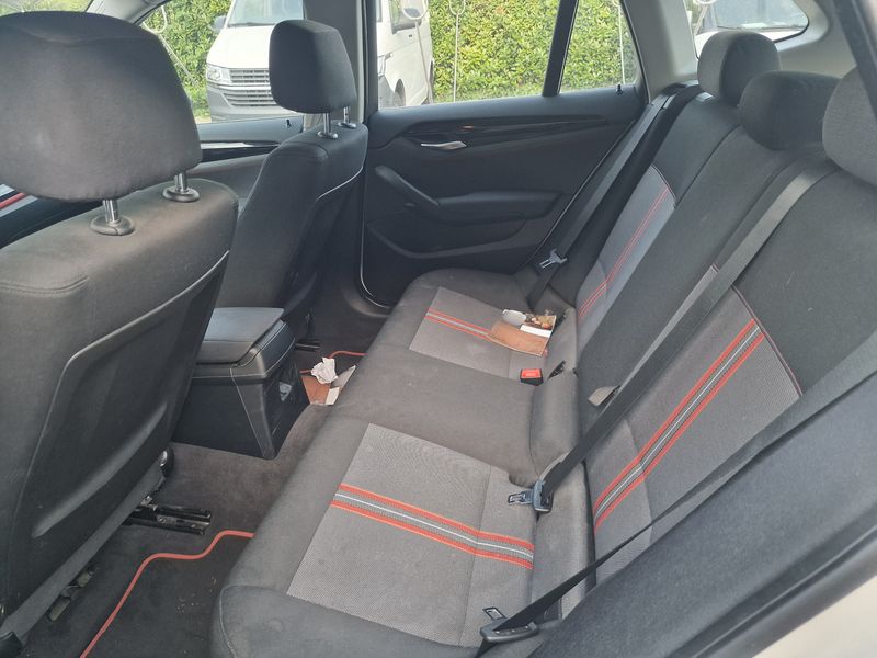 BMW X1 xDrive 18d — zdjęcie 13