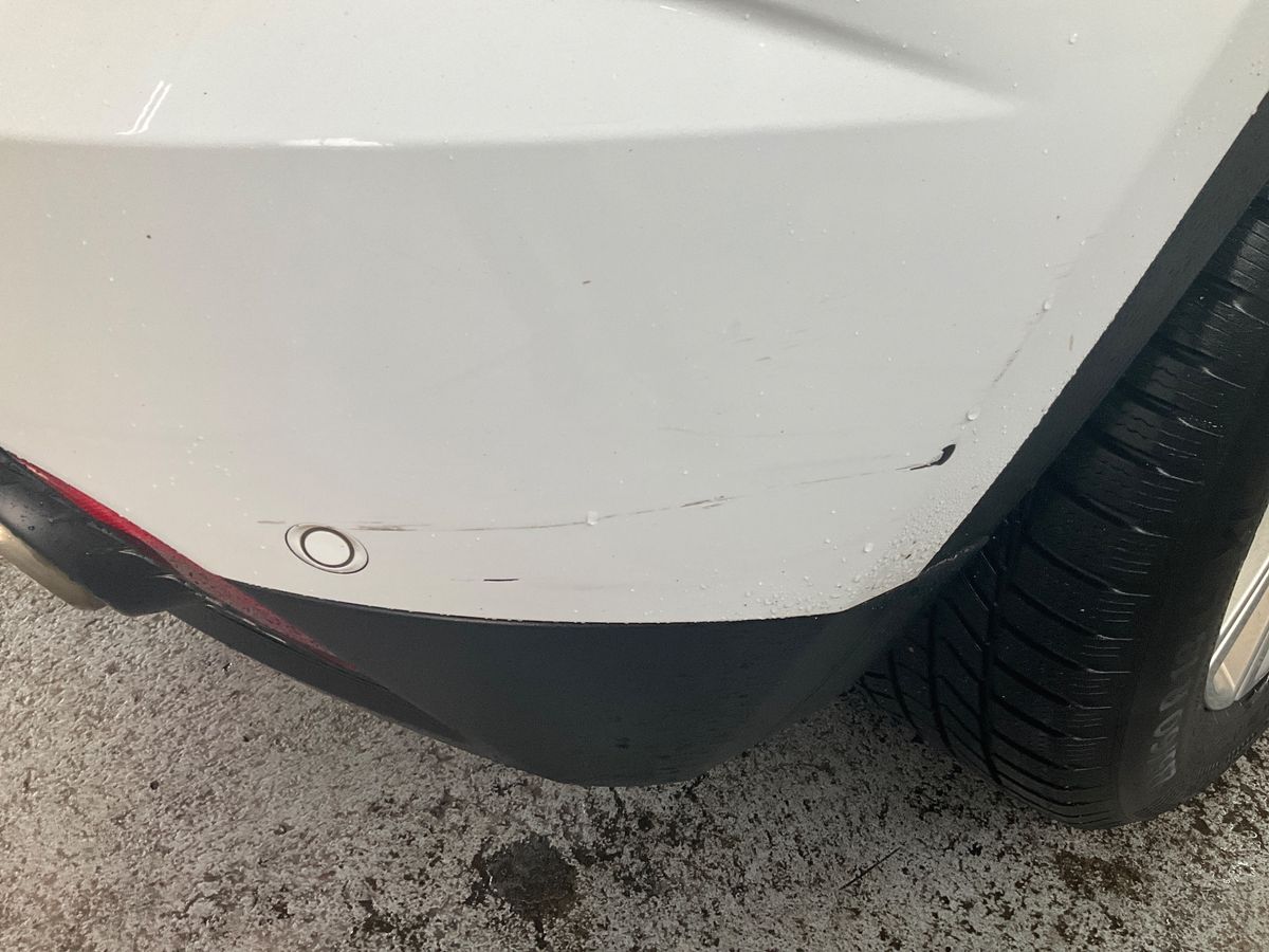Jaguar E-Pace 2019 — photo 37