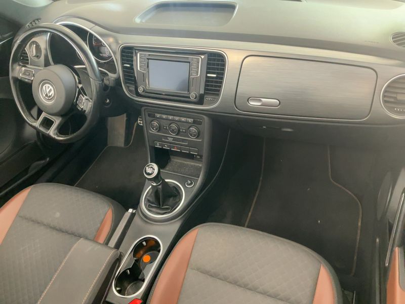 Volkswagen Beetle 1.2 TSI Allstar BlueMotion Tech — zdjęcie 12