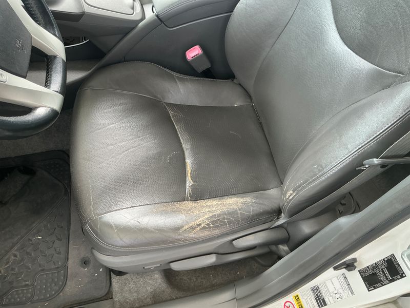 Toyota Prius 1.8 Executive 2012 – снимка 22