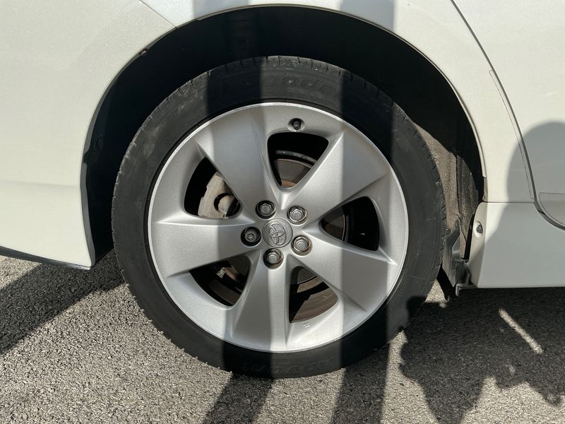 Toyota Prius 1.8 Executive 2012 – снимка 9