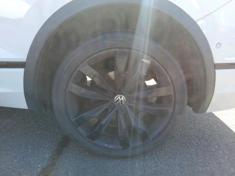 Volkswagen Tiguan Allspace 2.0 TDI R-Line 4Motion — zdjęcie 24
