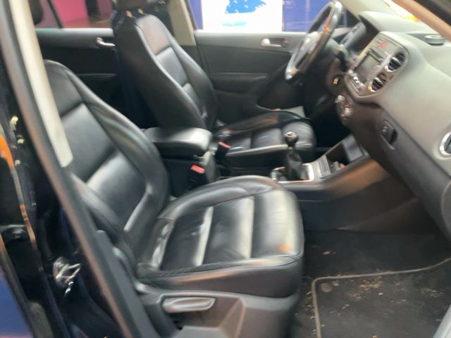 Volkswagen Tiguan 2.0 TDI Sport 2010 – снимка 16