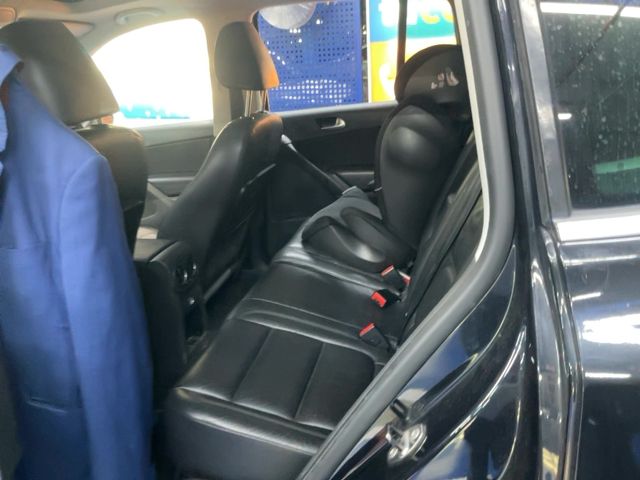 Volkswagen Tiguan 2.0 TDI Sport 2010 – снимка 19