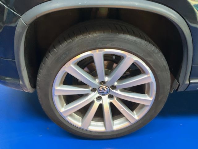 Volkswagen Tiguan 2.0 TDI Sport 2010 – снимка 9