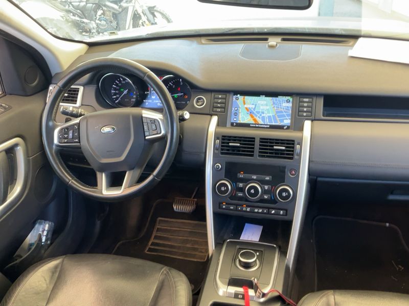 Land Rover Discovery Sport 2.2 Sd4 HSE 2015 – снимка 17