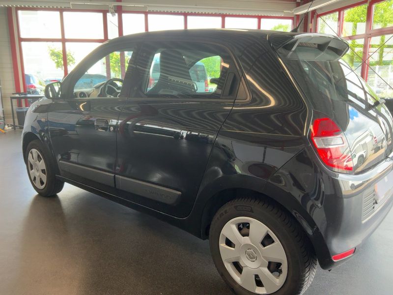Renault Twingo 1.0 SCe Expression — zdjęcie 3