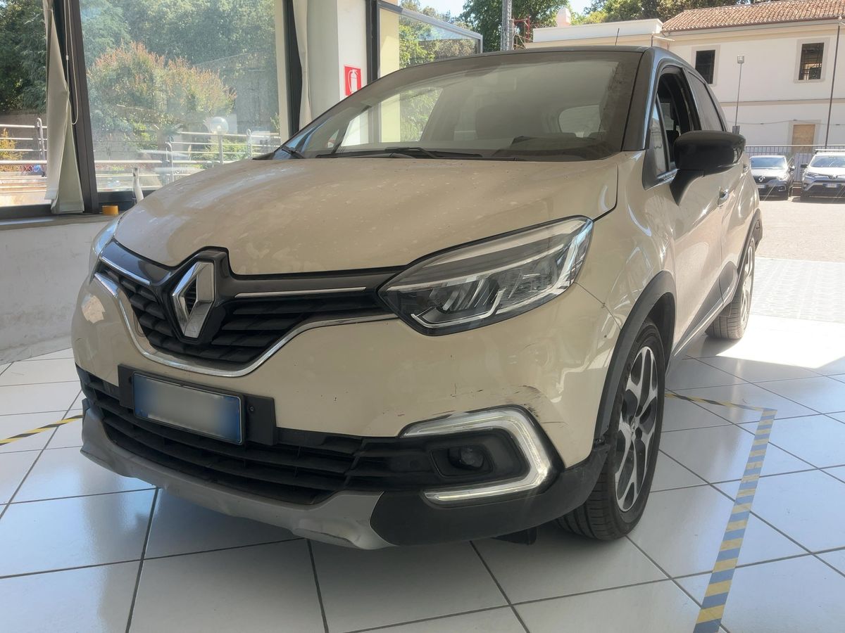 Renault Captur 2018 — photo 1