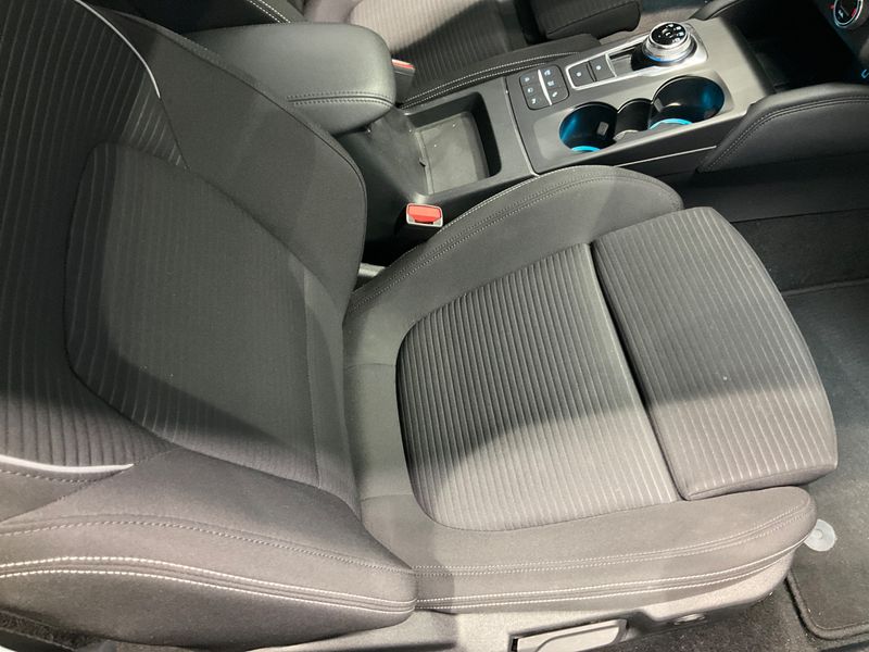 Ford Focus 2.0 TDCi EcoBlue Titanium 2021 – снимка 23