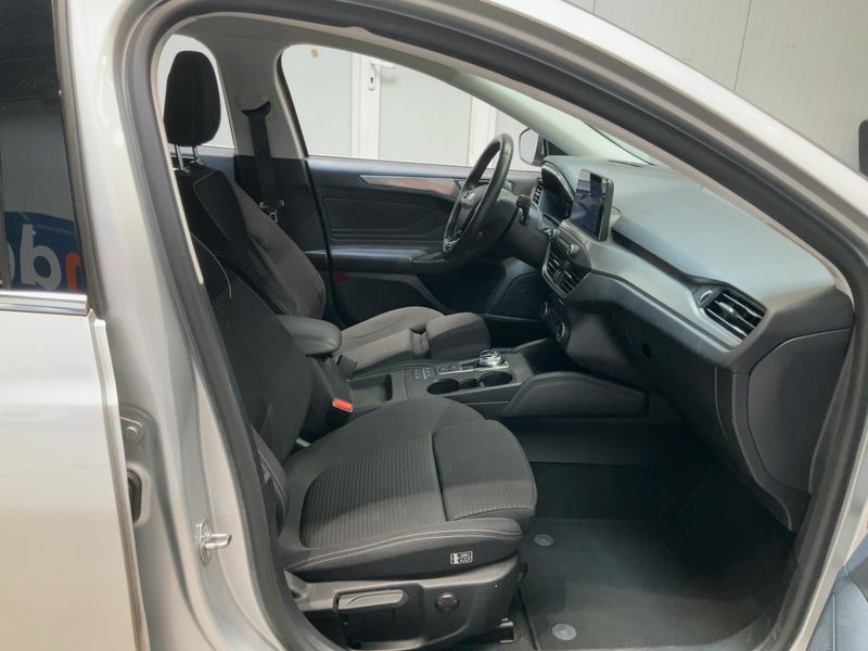 Ford Focus 2.0 TDCi EcoBlue Titanium 2021 – снимка 17