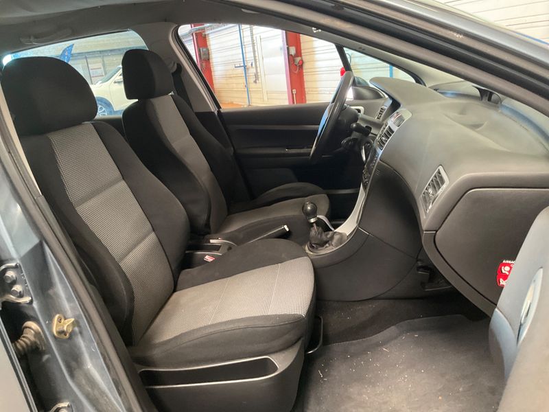 Peugeot 307 1.6 XT — zdjęcie 3