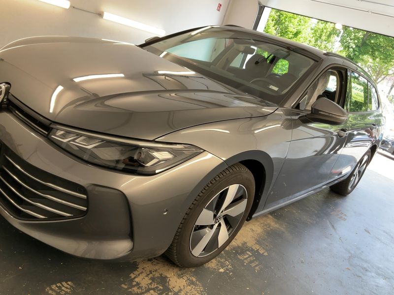 Volkswagen Passat 1.5 eTSI — zdjęcie 2
